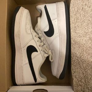 Nike Air Force 1